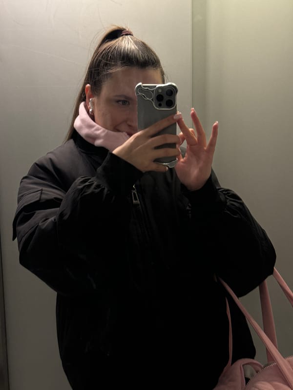 Woman takes elevator selfies in Odintsovo, Russia