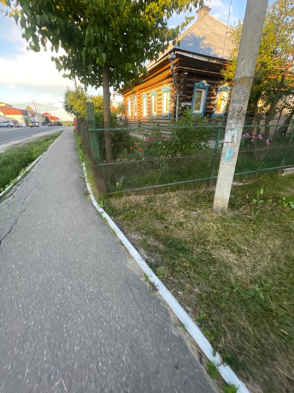 Street-level walk through Krasnye Baki, past church and market