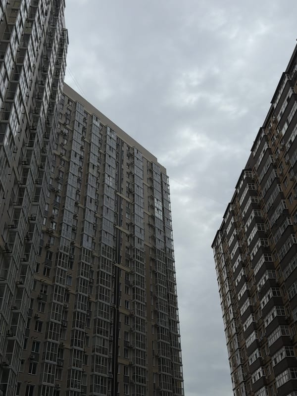 Morning scenes captured in Azov: buildings, breakfast, elevator moment