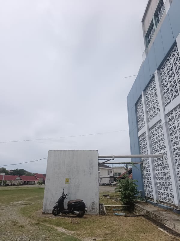 Inside and outside a medical facility in Mesjid Reuntoh, Indonesia