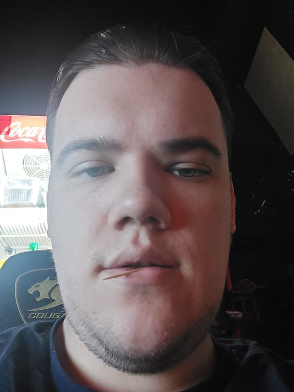 Gaming session documented at Tashkent internet cafe over morning hours