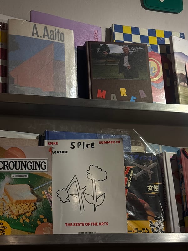 Morning cafe and bookshop scenes documented in Puebla