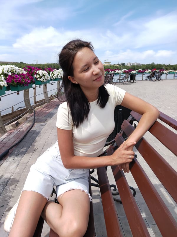Summer morning around Qarağandı's parks and landmarks