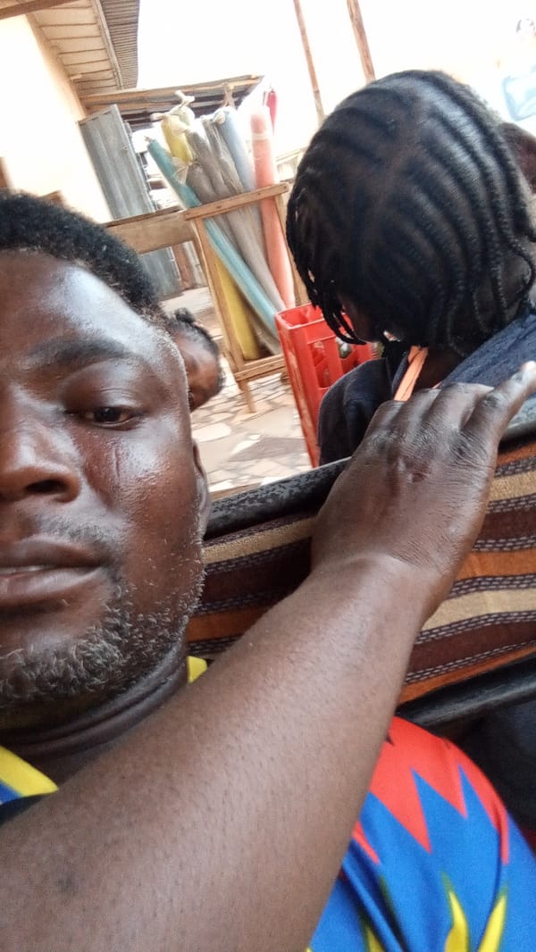 Man documents casual moment with selfies in Sabon Tasha