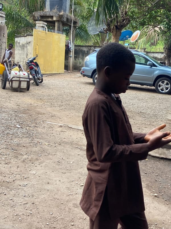 Morning life documented in Mararaba, Nigeria community