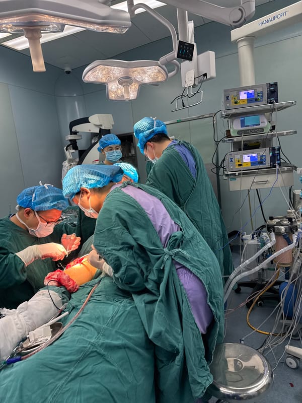 Surgery documented at Yuzhong District medical facility