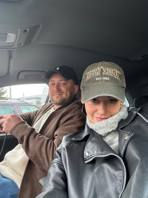 Morning moments captured in Krasnoyarsk vehicle and breakfast