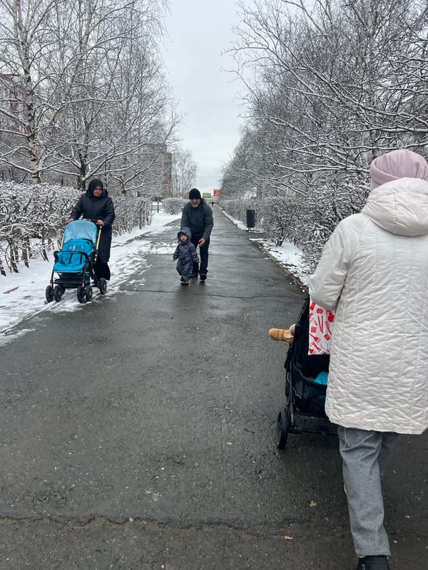 Winter morning moments captured across Perm, Russia
