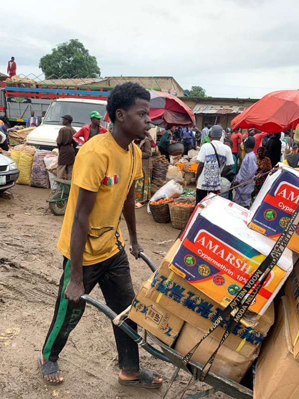 Gura Top market in full swing on a wet morning