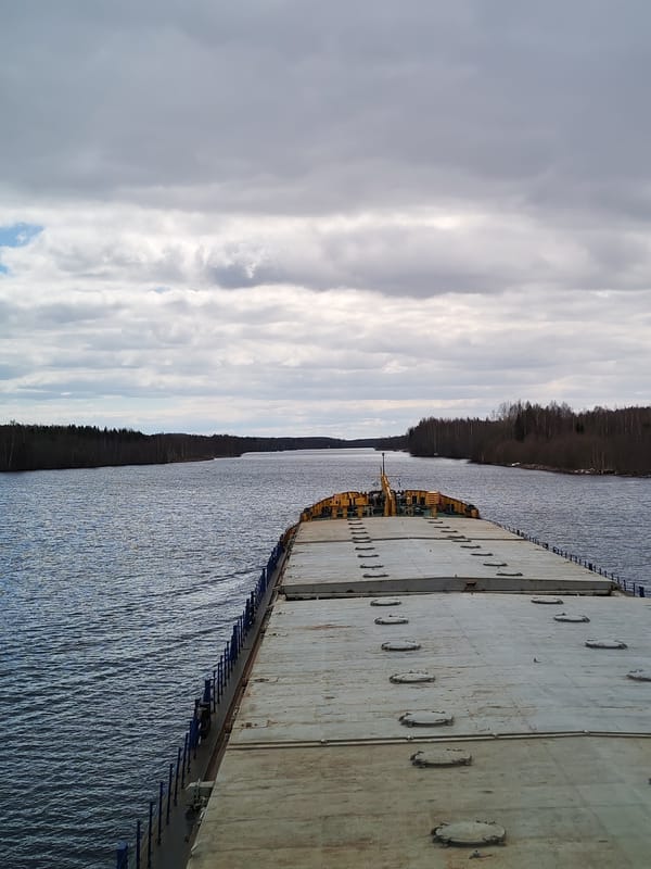 Cargo vessel transits Russian waterway near Morozovo