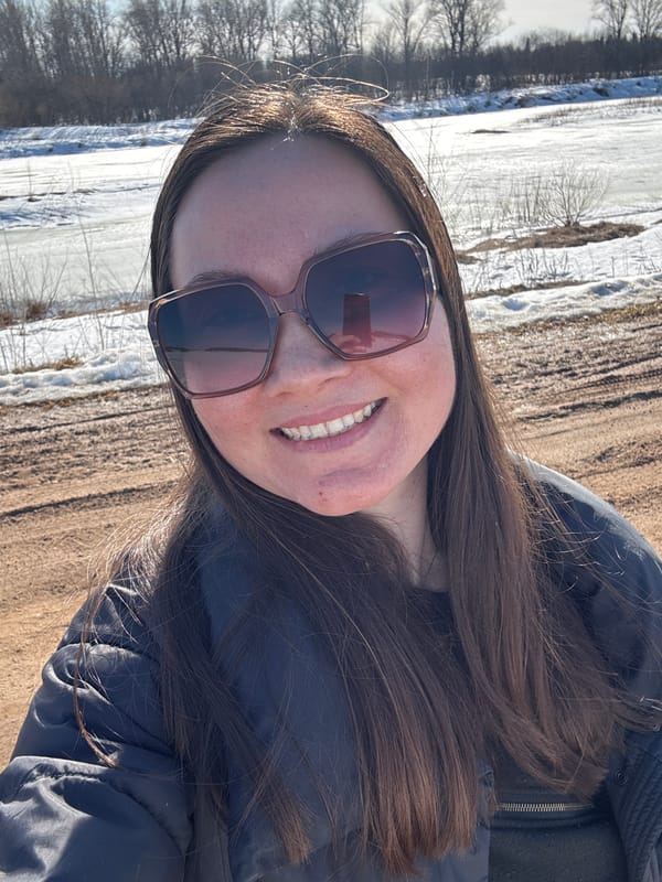 Spring thaw documented in rural Polom, Russia