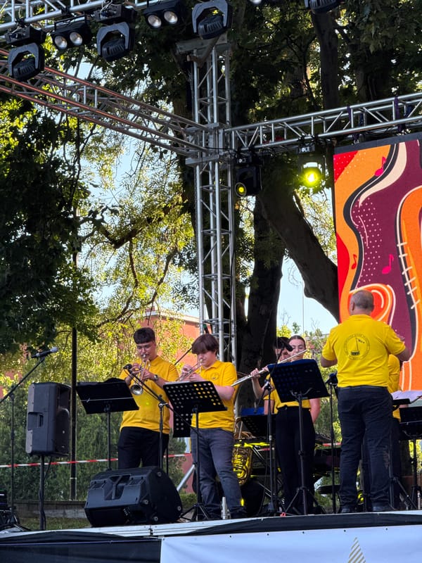 Youth orchestra performs at outdoor music festival in Pleven
