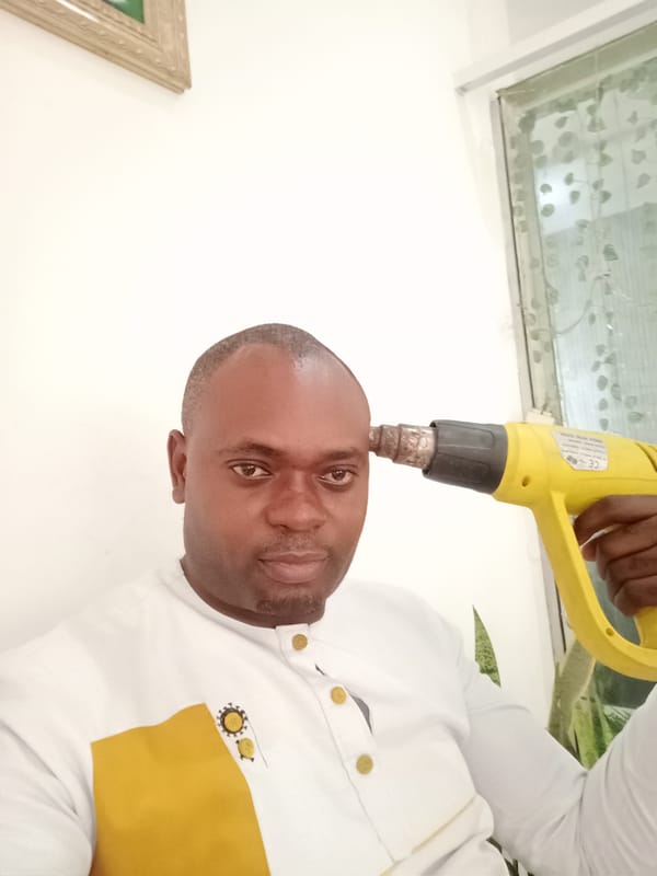 Man photographed multiple times in Gwarinpa, Nigeria