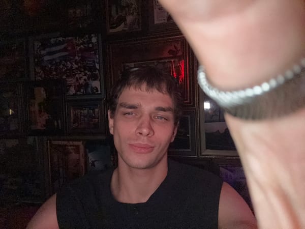 A night out at a Jing'an bar or club in Shanghai