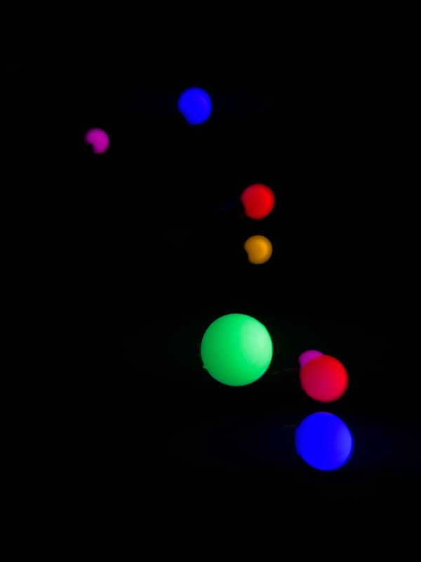Colored spherical lights observed in Novopokrovskaya, Russia