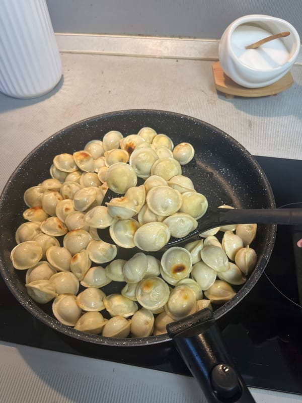 A Sochi evening: street walks, selfies, and home-cooked pelmeni