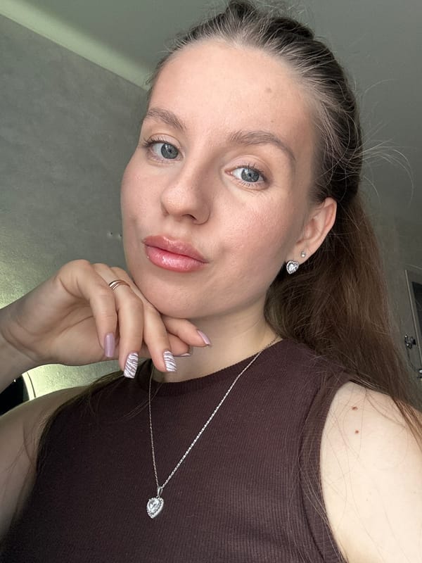 Woman documents morning beauty routine in Klin, Russia