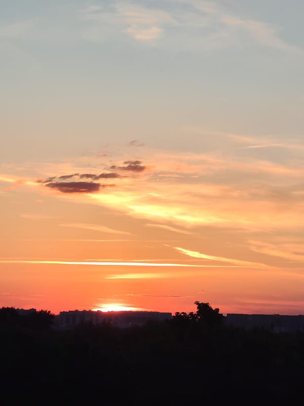 Podolsk resident captures sunset and quiet domestic moments