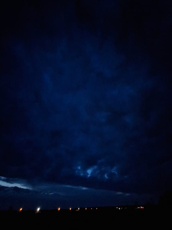 Dark evening sky observed over Khlevnoye, Russia
