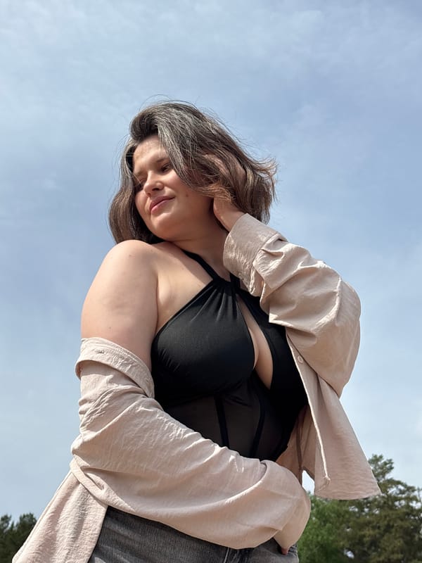 Woman photographed outdoors in Chaikovsky, Russia morning scene