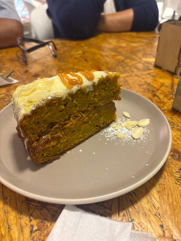 Evening dessert and signage documented in Guarne establishment