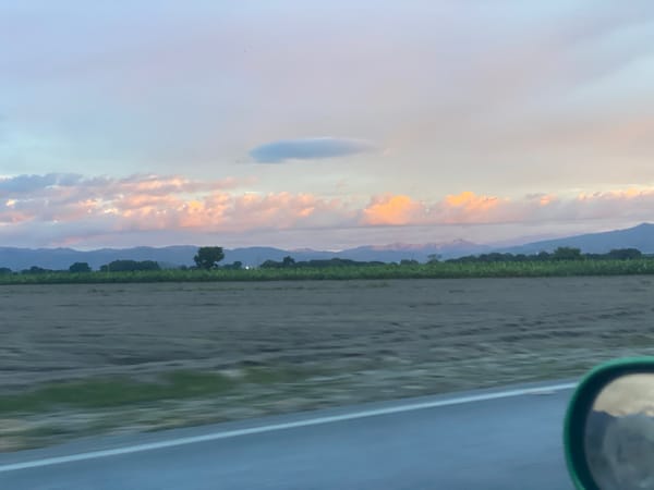 Sunset highway journey documented in Santa Rita, Venezuela