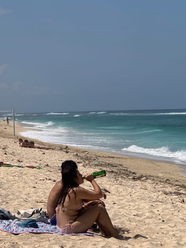 Afternoon beach hangout on the Kuta Selatan shoreline