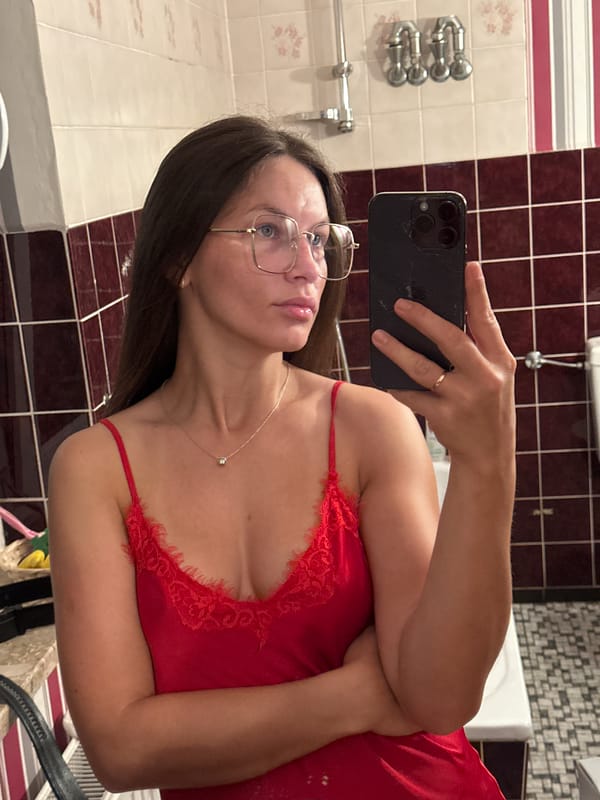 Woman takes bathroom selfies in Fredenbeck, Germany