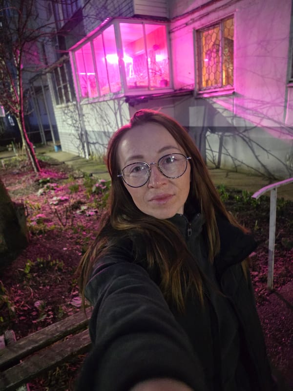 Beauty salon activities documented in Chaikovsky, Russia