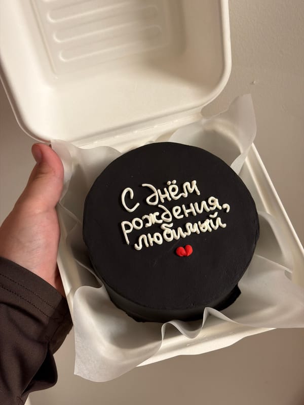 Tel Aviv residents share quiet domestic moments with food