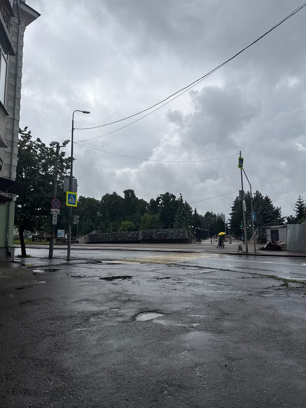 Rainy morning walk through Kazan's historic park and monuments