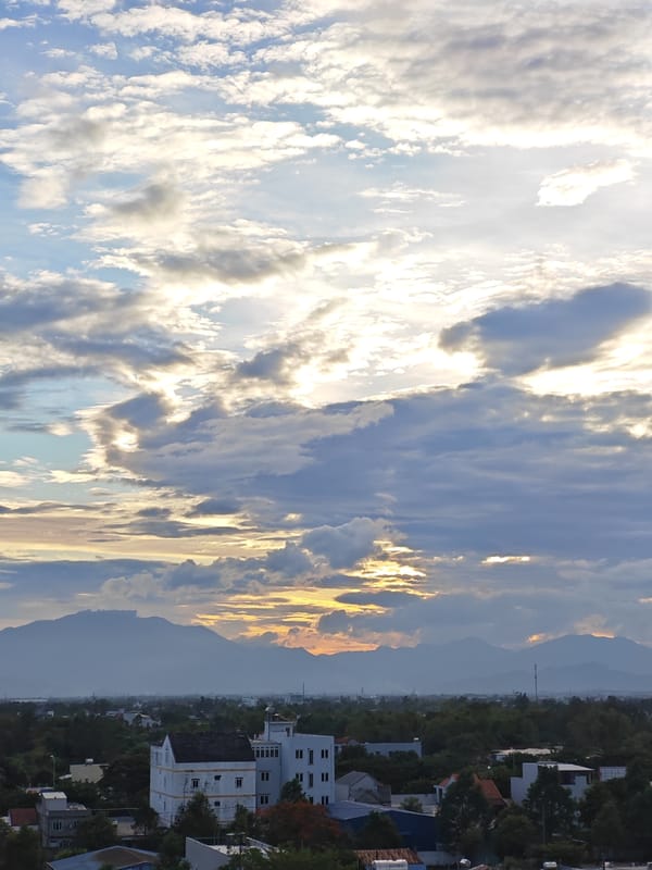 Đà Nẵng cityscape and skies at sunrise, ground to drone level