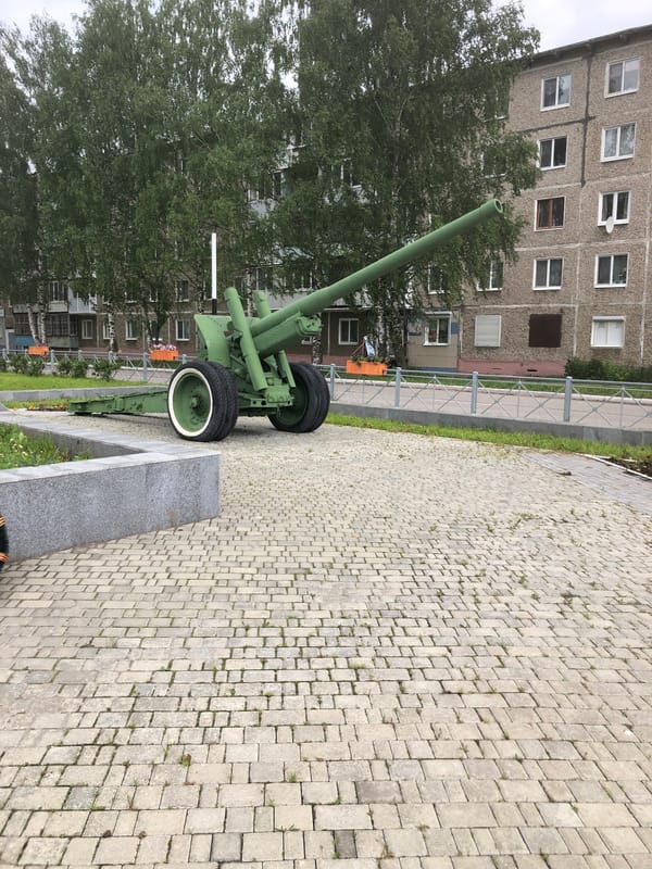 Spring morning documentation tour captures memorials, flowers in Solikamsk