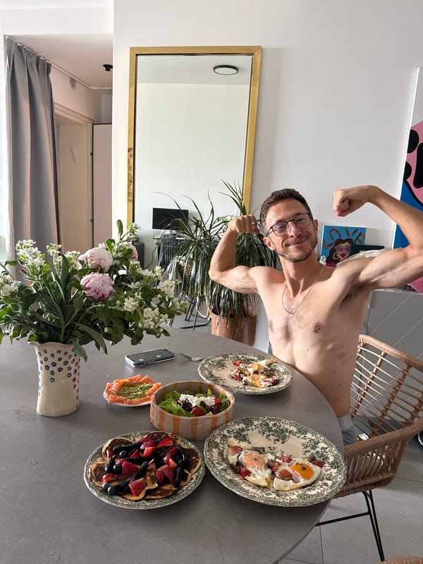 Morning breakfast scenes documented across Tel Aviv area