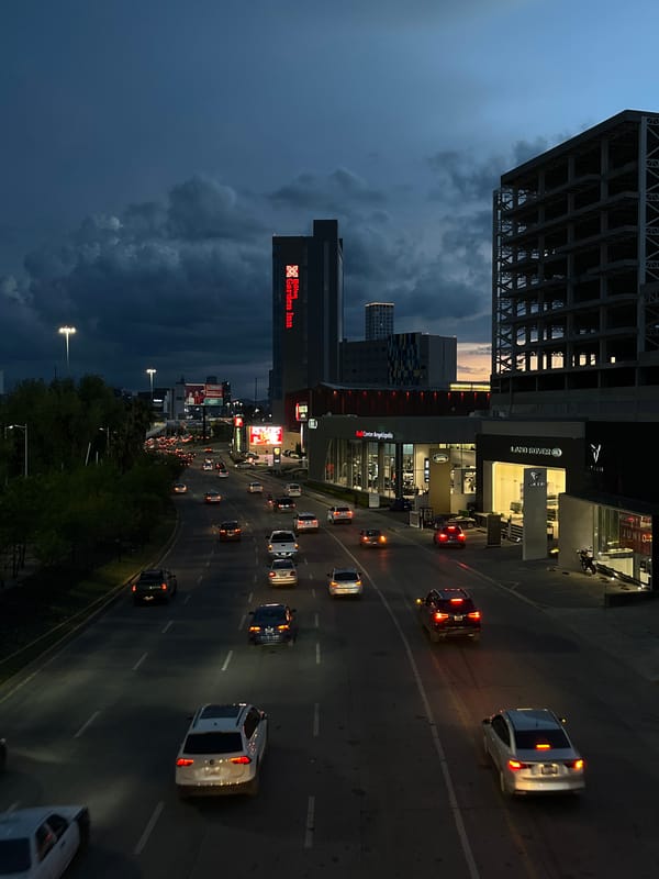 Late-night personal moments and street scenes in Tlaxcalancingo