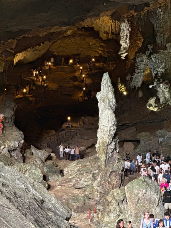 Tourist activity documented at Ha Long Bay cave and waterway