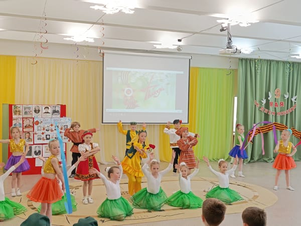 Children rehearse Victory Day performances in Chaikovsky, Russia