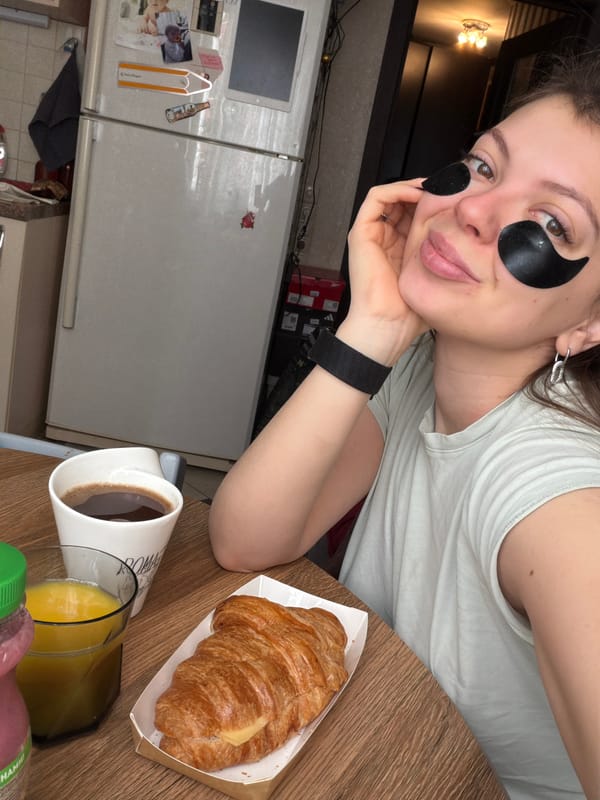 Casual morning moments documented across Khimki, Russia