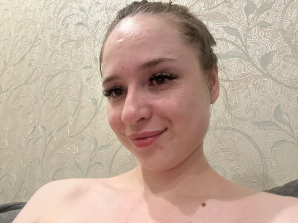 Young Woman Captured in Multiple Portrait Sessions Over 15 Minutes
