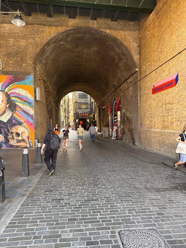 Morning stroll through Borough Yards captures street art, pedestrians