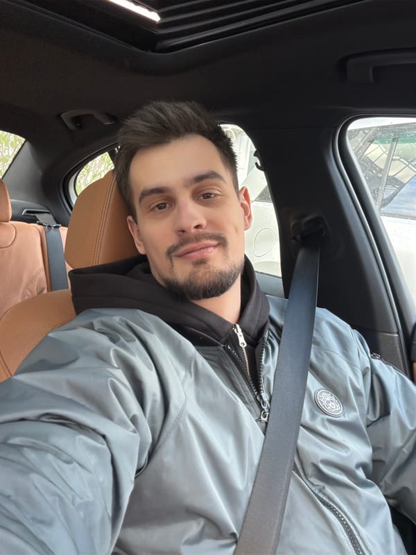 Two people observed in BMW taking selfie in Krasnoyarsk