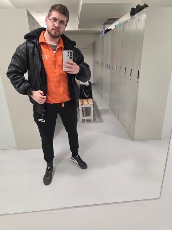 Man takes series of selfies around Plovdiv locations