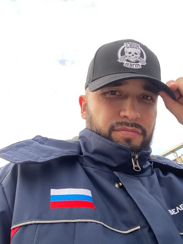 Man documents daily moments through selfies in Koskolovo, Russia