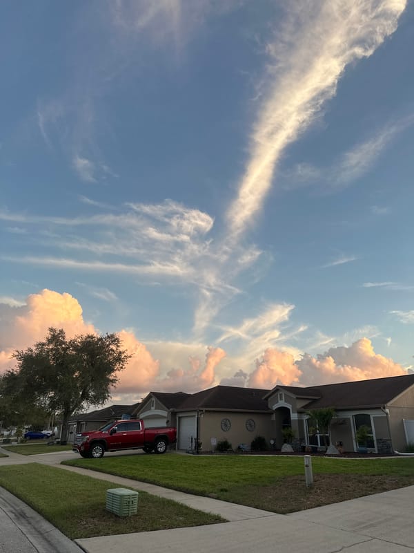Quiet evening documented on residential street in Riverview, Florida