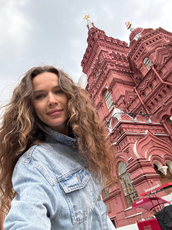 Rainy day tourism at Moscow's Red Square landmarks