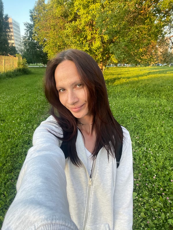 Afternoon walk with huskies in Izhevsk, selfies included