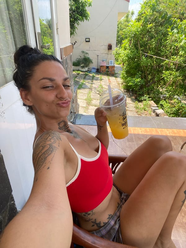 Drink break on Mũi Né balcony