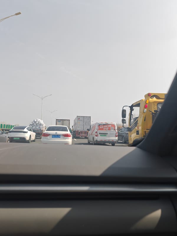 Heavy traffic congestion reported on Nanjing highway