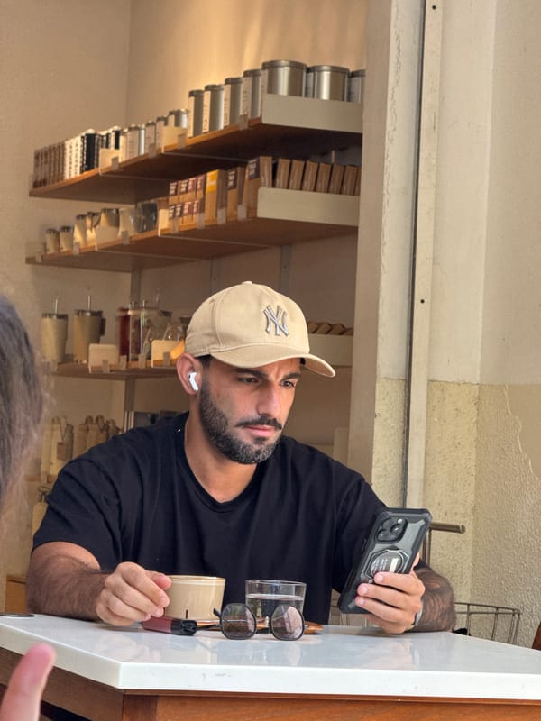 Late night dining gathering observed at Mengwi restaurant