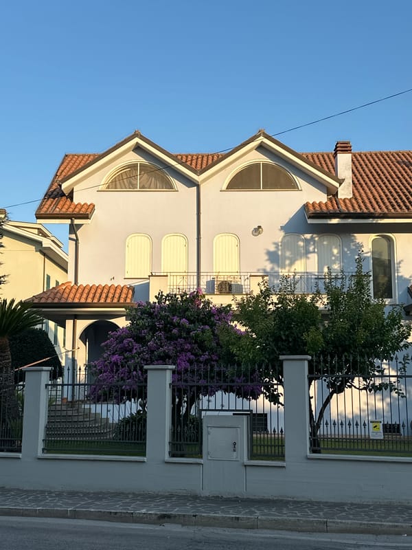 Lunch and local architecture on a summer afternoon in Pineto